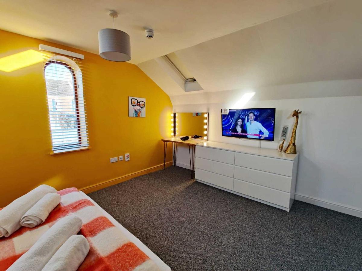 2 Ensuites, Garden, Smart Tv'S In All Rooms! Swansea Ngoại thất bức ảnh